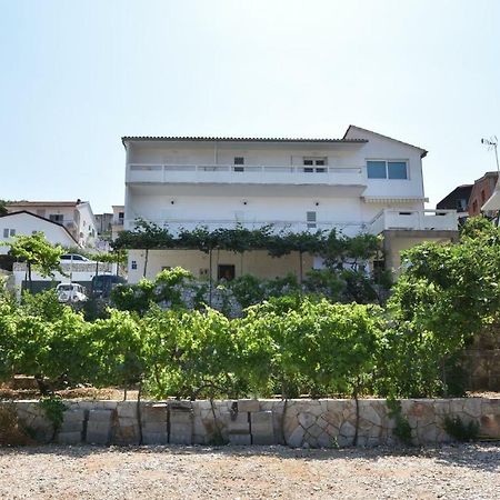Apartments And Room Mate-Mare Primošten Eksteriør billede