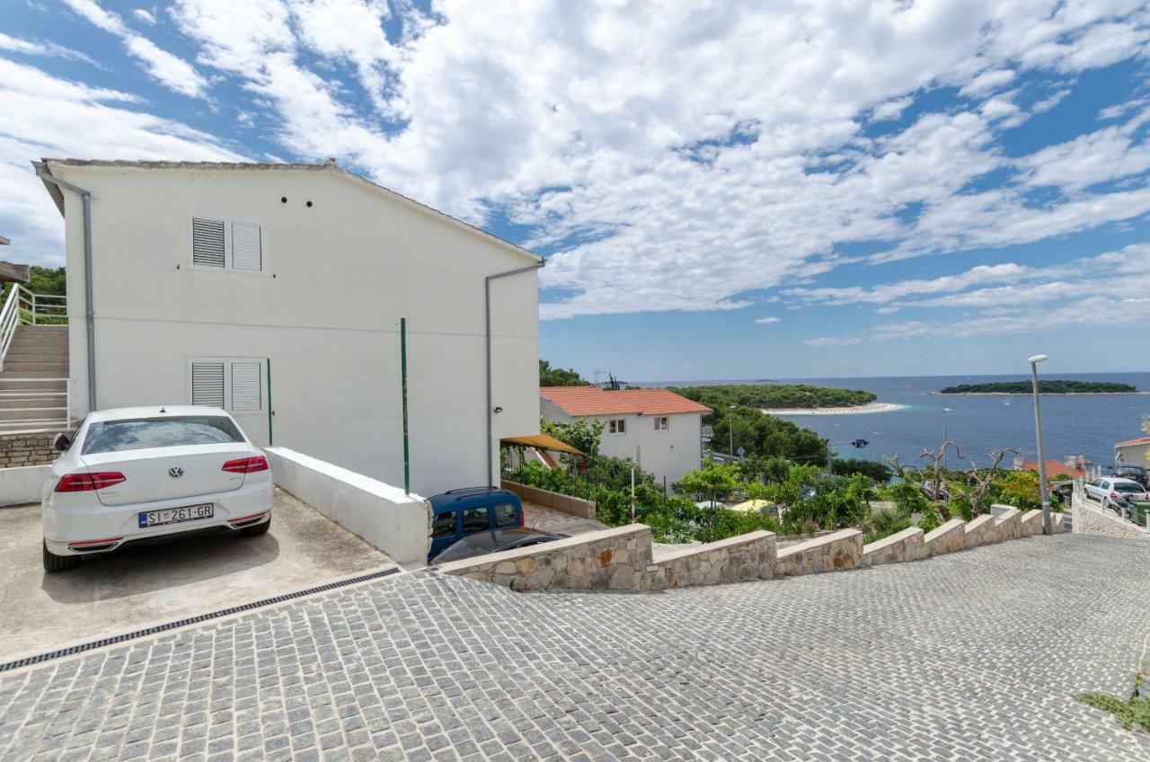 Apartments And Room Mate-Mare Primošten Eksteriør billede